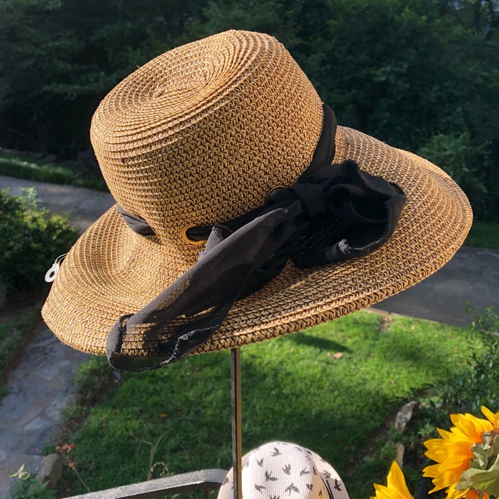 Straw hat